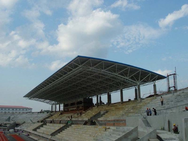 曲師大附中體育看臺